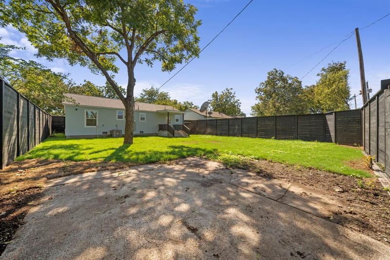 2823 Cherrywood Avenue, Dallas TX 75235 - Photo 19