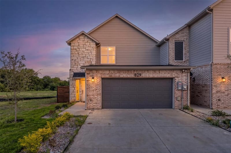 827 Premier Parkway, Grand Prairie TX 75051