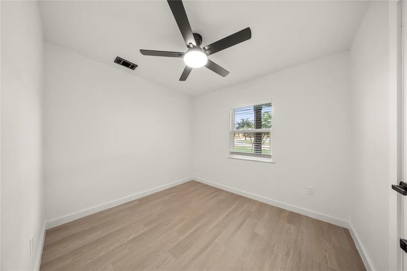 303 Saffron Circle, Mesquite TX 75149 - Photo 14