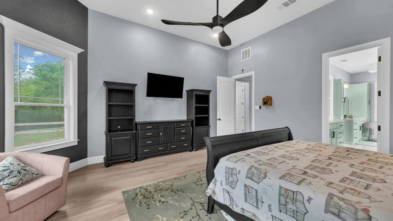 1098 Paradise Parkway, Poolville TX 76487 - Photo 12