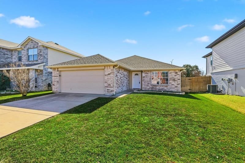 2112 Valley Forge Trail, Fort Worth TX 76177