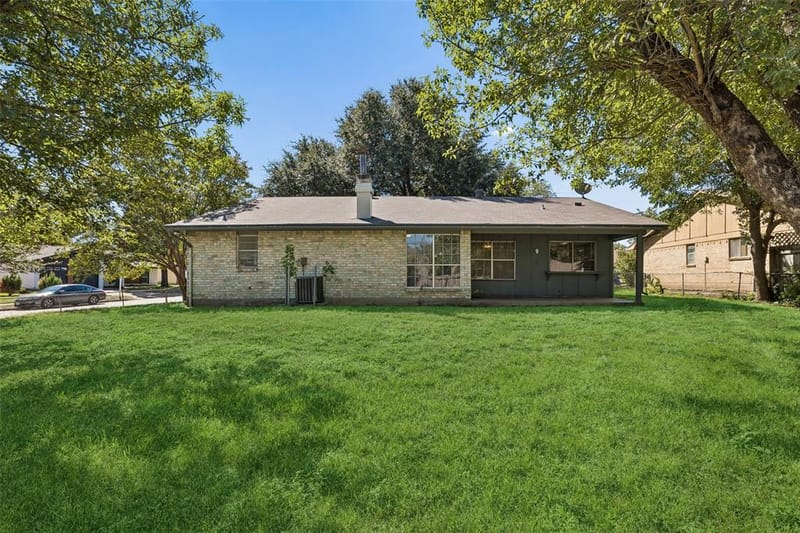 517 Sussex Drive, Arlington TX 76014 - Photo 27