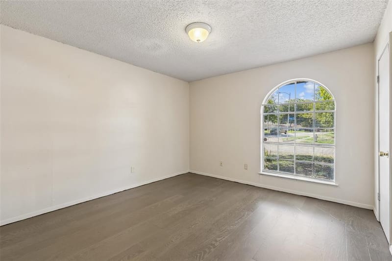 517 Sussex Drive, Arlington TX 76014 - Photo 21