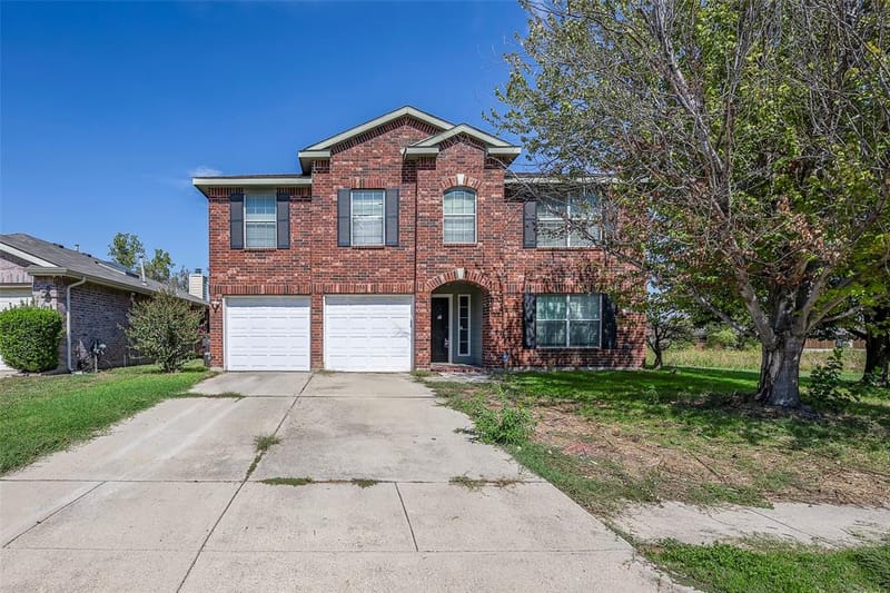 812 Jockey Club Lane, Fort Worth TX 76179