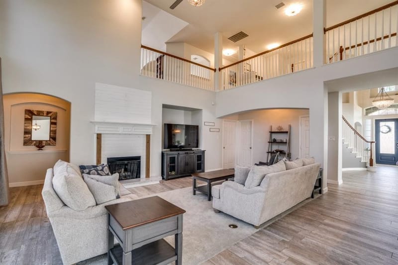 611 Creekwood Lane, Grand Prairie TX 75052 - Photo 7