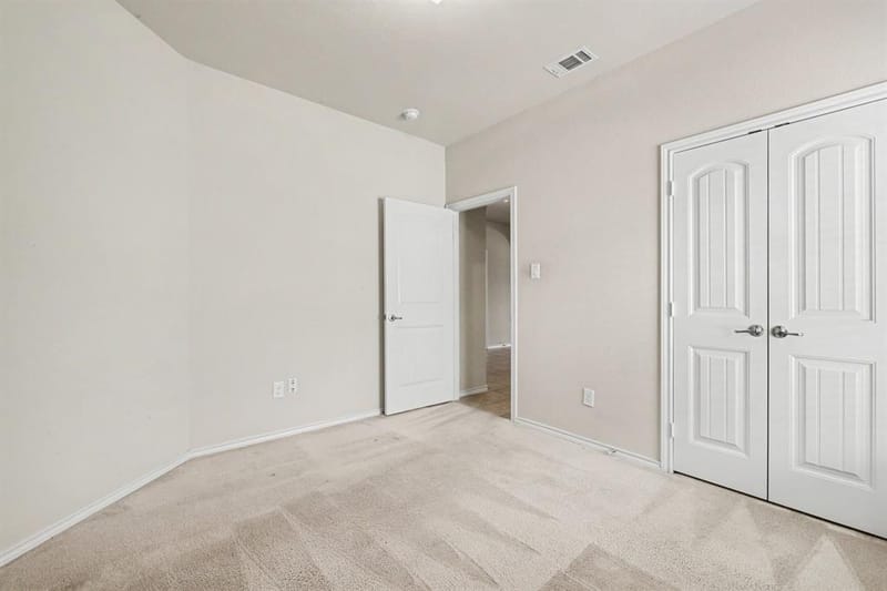 8738 Misty Bluff Court, Dallas TX 75249 - Photo 20