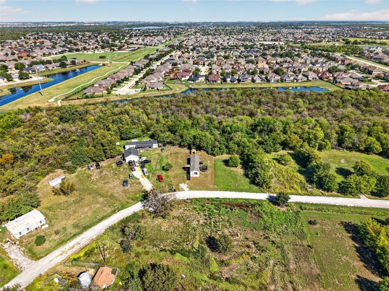 24 Spring Creek Circle, Grand Prairie TX 75054 - Photo 35