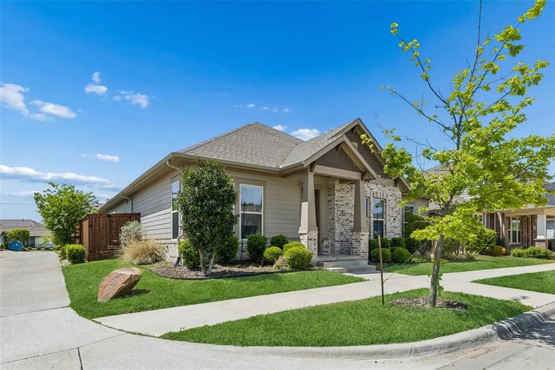 9201 Lamar Street, Rowlett TX 75089 - Photo 2