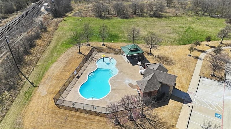 441 Buoy Drive, Crowley TX 76036 - Photo 34