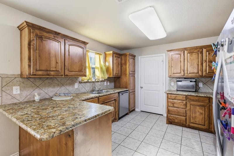 441 Buoy Drive, Crowley TX 76036 - Photo 14