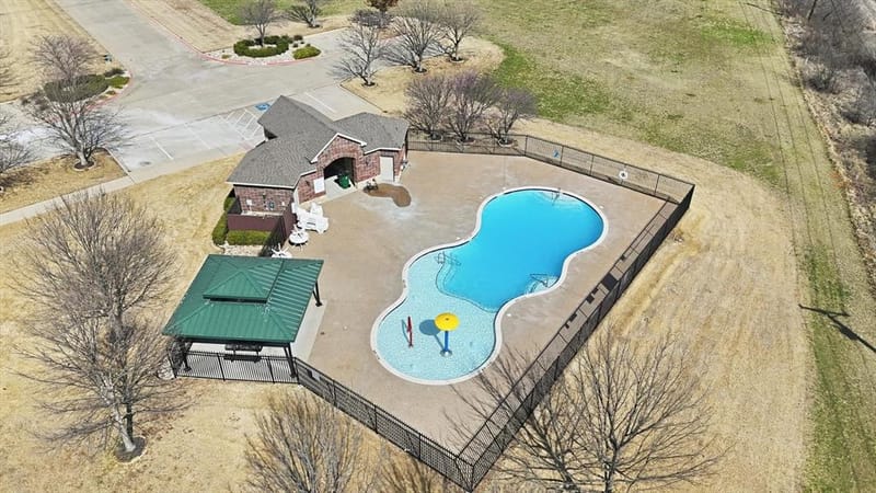441 Buoy Drive, Crowley TX 76036 - Photo 35