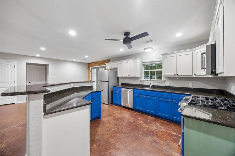 1382 Rogers Road, Newark TX 76071 - Photo 12