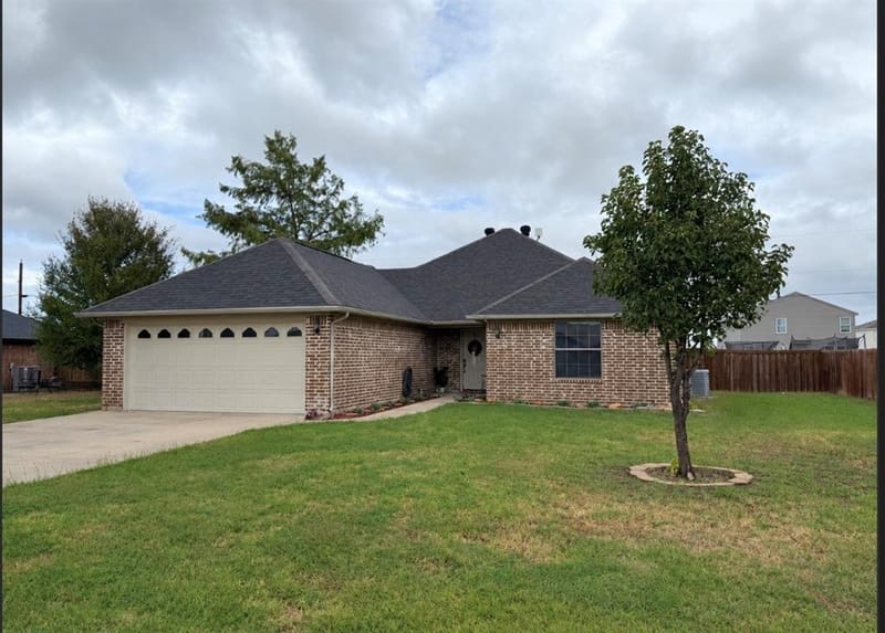 215 Ashley Street, Alvord TX 76225 - Photo 3