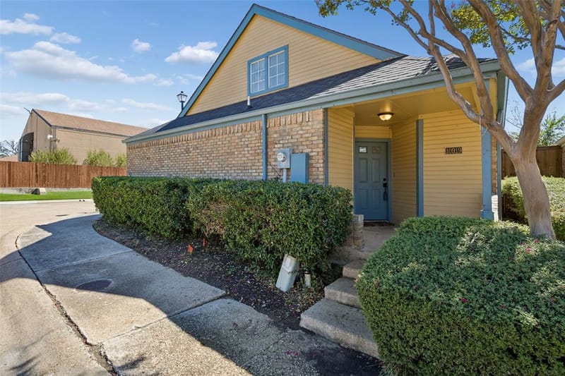 10919 Gable Circle, Dallas TX 75229 - Photo 29