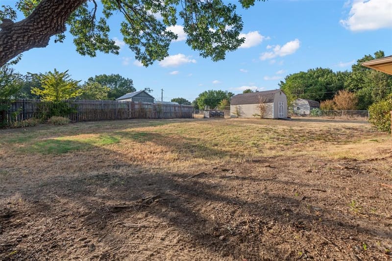 911 Clearview Street, Krum TX 76249 - Photo 39