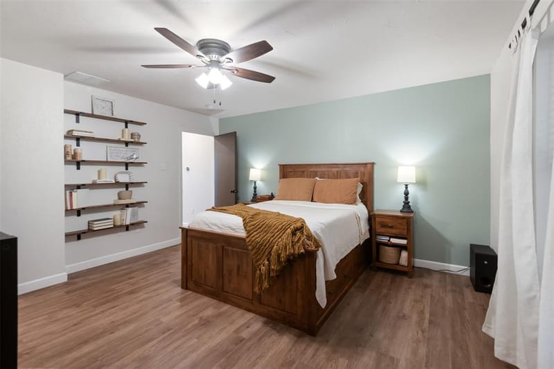 911 Clearview Street, Krum TX 76249 - Photo 4