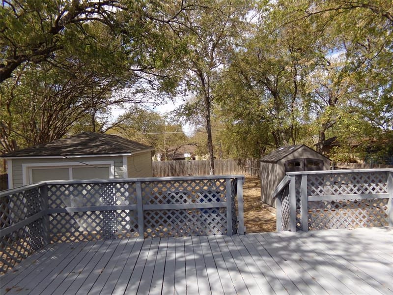 2423 Marfa Avenue, Dallas TX 75216 - Photo 13