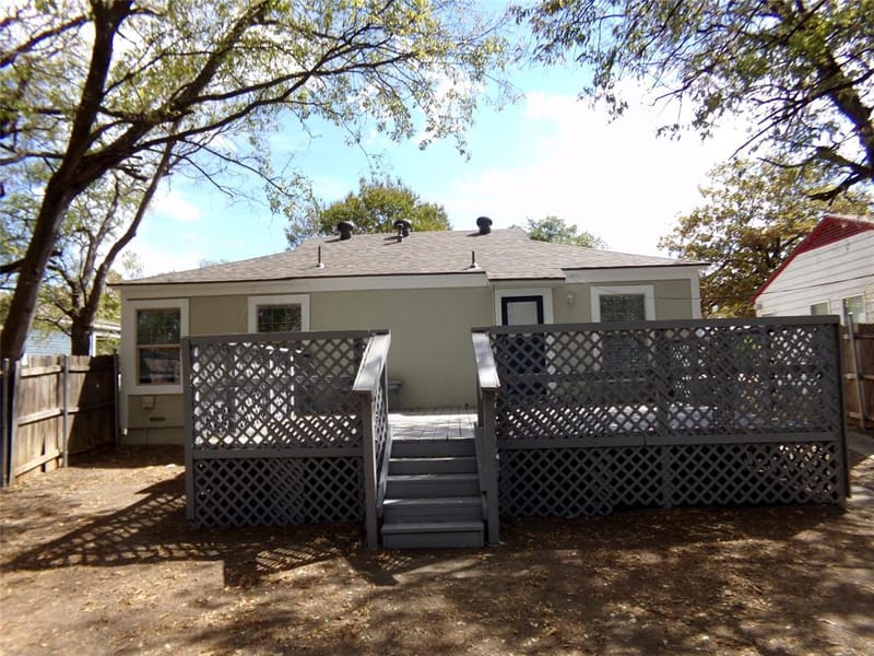 2423 Marfa Avenue, Dallas TX 75216 - Photo 16