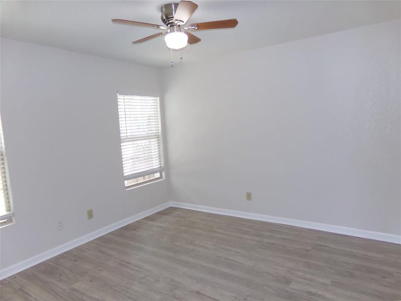 2423 Marfa Avenue, Dallas TX 75216 - Photo 12