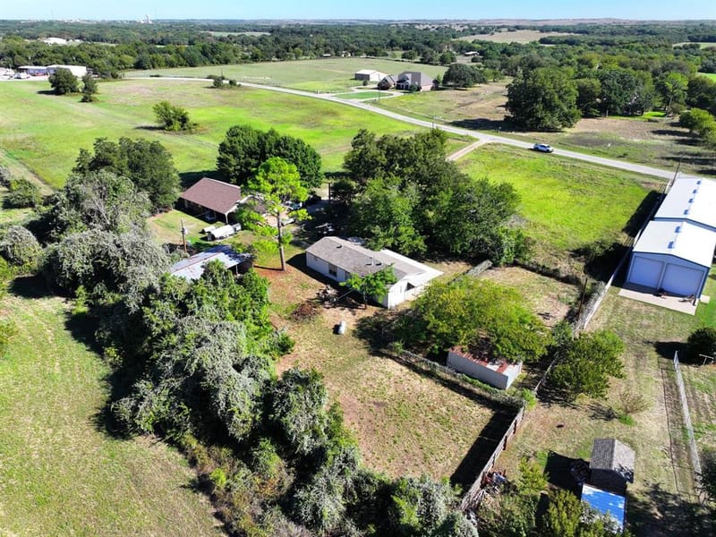 3048 Green Meadows Road, Granbury TX 76049 - Photo 3