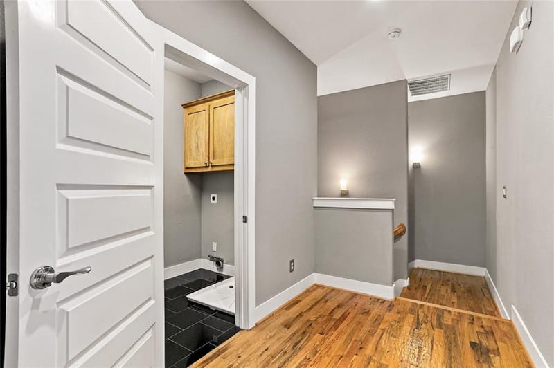 2223 Eriksson Lane, Dallas TX 75204 - Photo 14