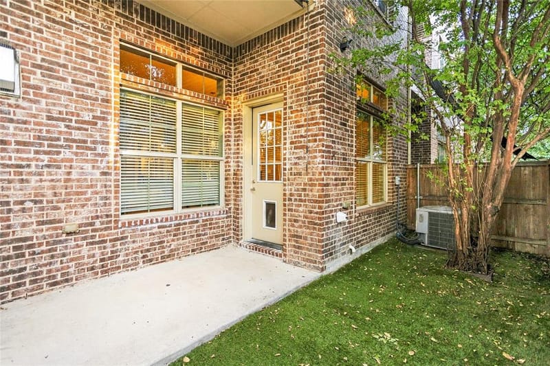 2223 Eriksson Lane, Dallas TX 75204 - Photo 29