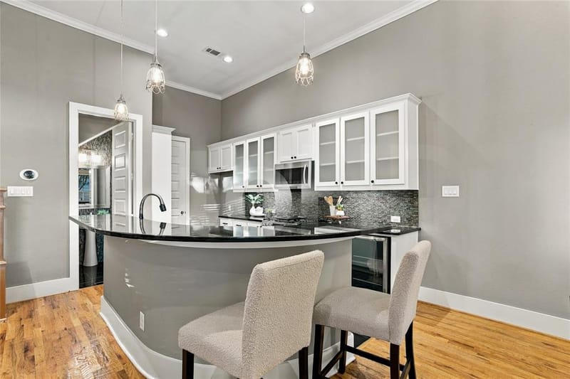 2223 Eriksson Lane, Dallas TX 75204 - Photo 8