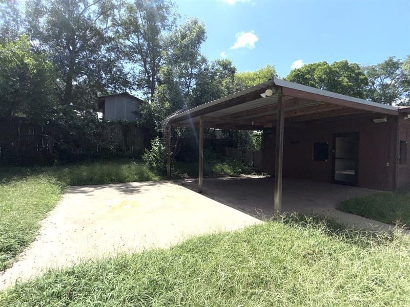 216 S Prairieville Street, Athens TX 75751 - Photo 7