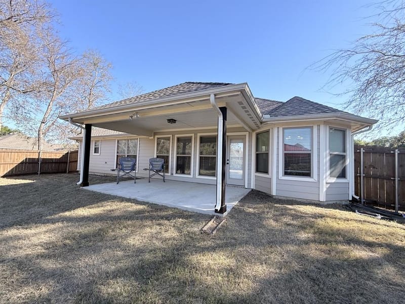 628 E Walcott Street, Pilot Point TX 76258 - Photo 24
