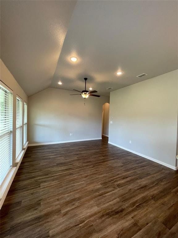 628 E Walcott Street, Pilot Point TX 76258 - Photo 4