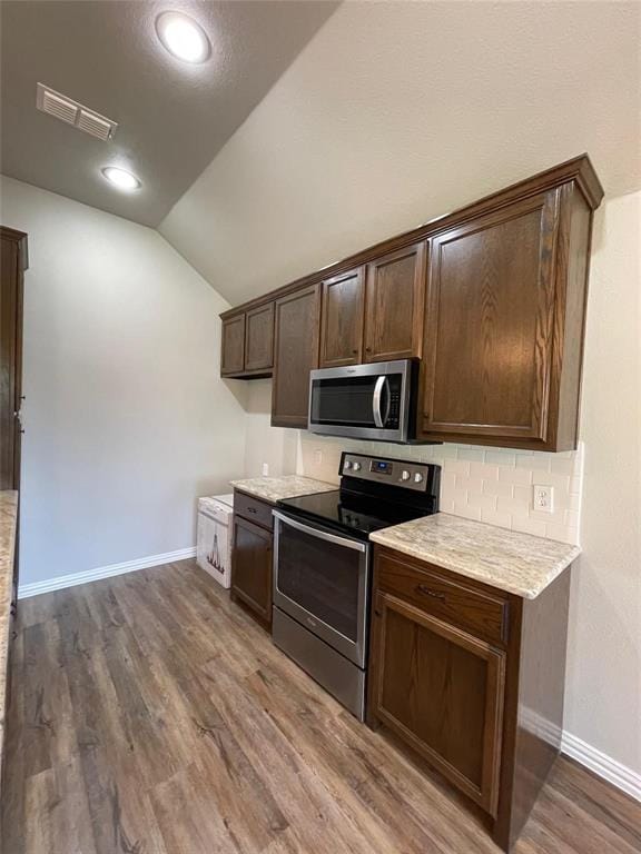 628 E Walcott Street, Pilot Point TX 76258 - Photo 8