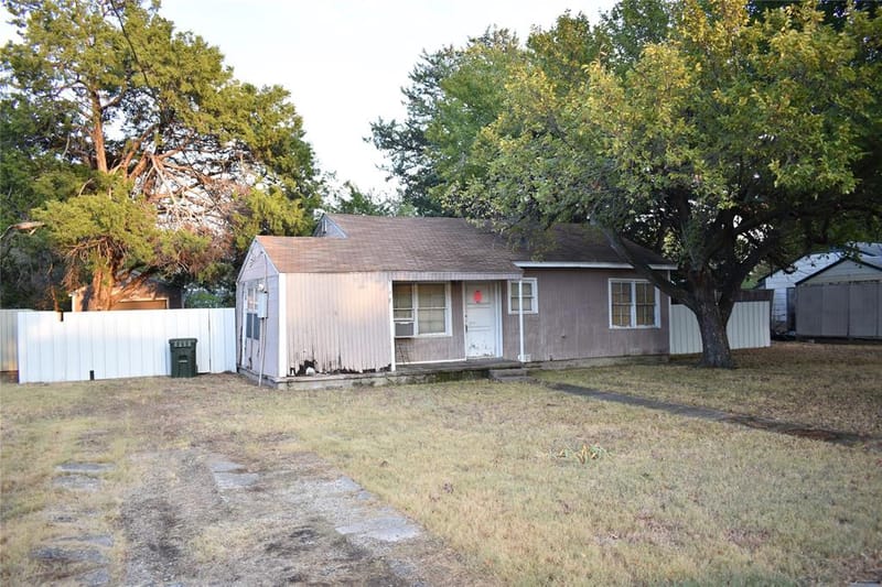 1802 Cottonwood Road, Carrollton TX 75006