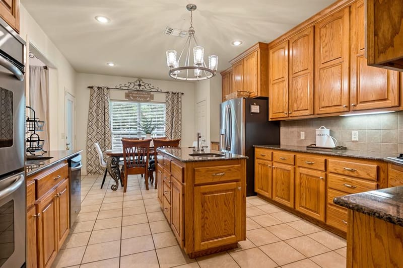 910 Holly Hill, Mount Pleasant TX 75455 - Photo 13