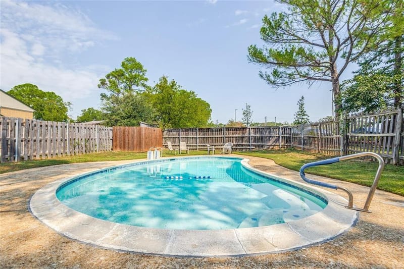 404 Hollyhill Lane # 404, Denton TX 76205 - Photo 27