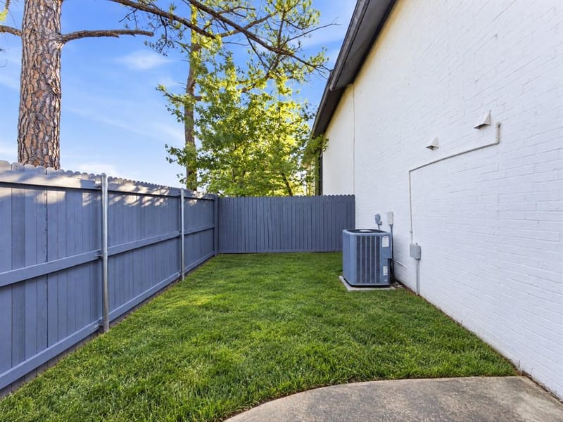 404 Hollyhill Lane # 404, Denton TX 76205 - Photo 25