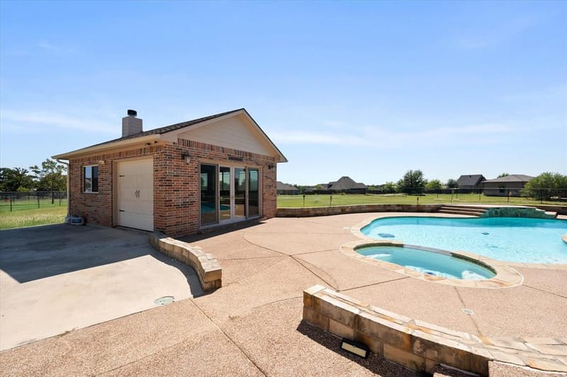 7168 Granville Drive, Mansfield TX 76063 - Photo 8