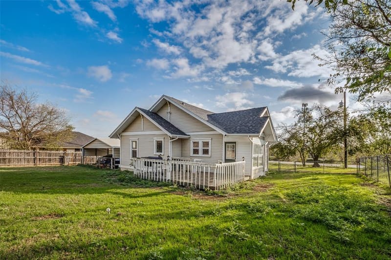 537 N 1st Street, Krum TX 76249 - Photo 20
