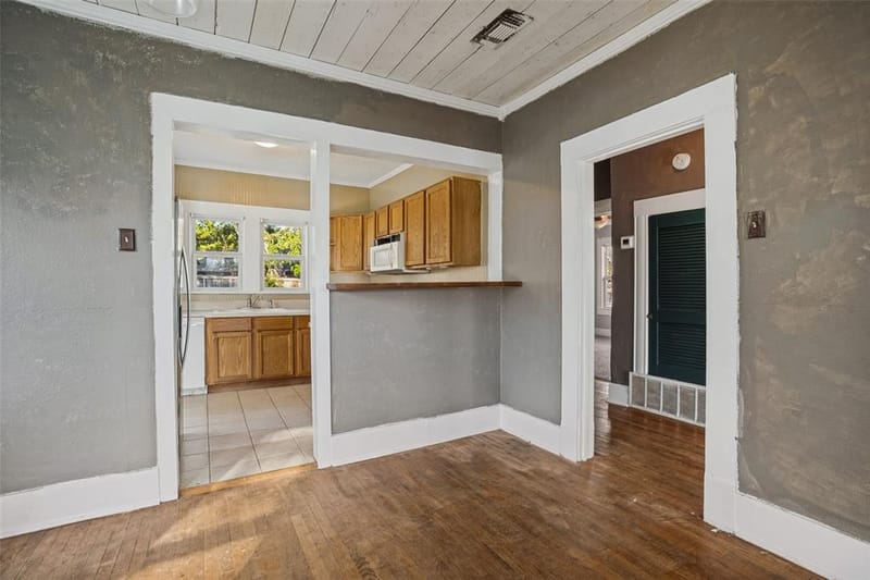 537 N 1st Street, Krum TX 76249 - Photo 8