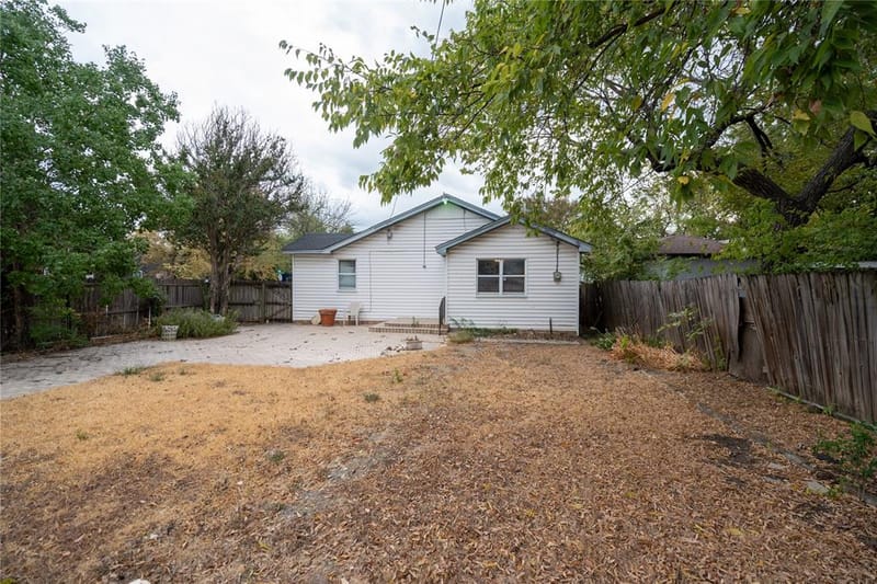 6735 Woodard Avenue, Dallas TX 75227 - Photo 27
