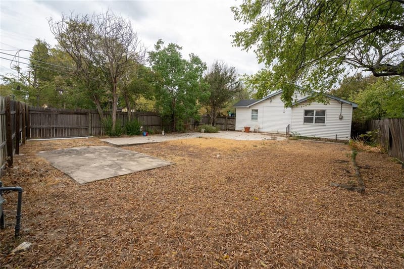 6735 Woodard Avenue, Dallas TX 75227 - Photo 26
