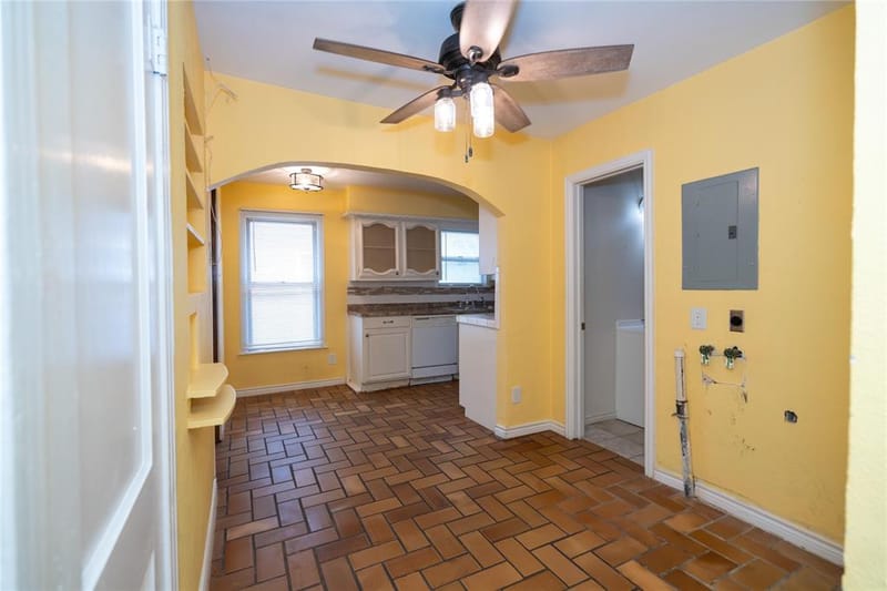6735 Woodard Avenue, Dallas TX 75227 - Photo 9