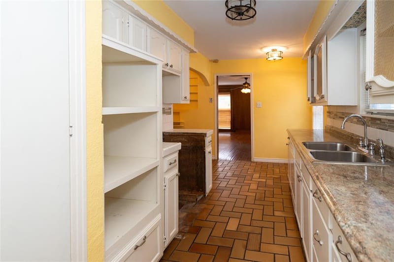 6735 Woodard Avenue, Dallas TX 75227 - Photo 10