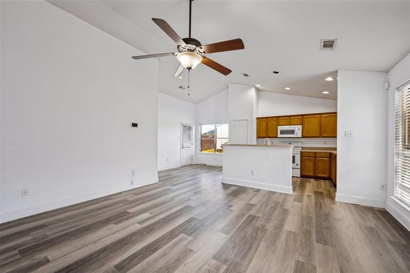 909 Honey Locust Lane, Crowley TX 76036 - Photo 3