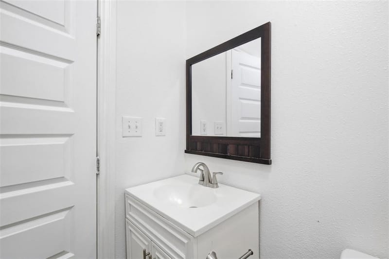 2222 W Bond Street, Denison TX 75020 - Photo 6