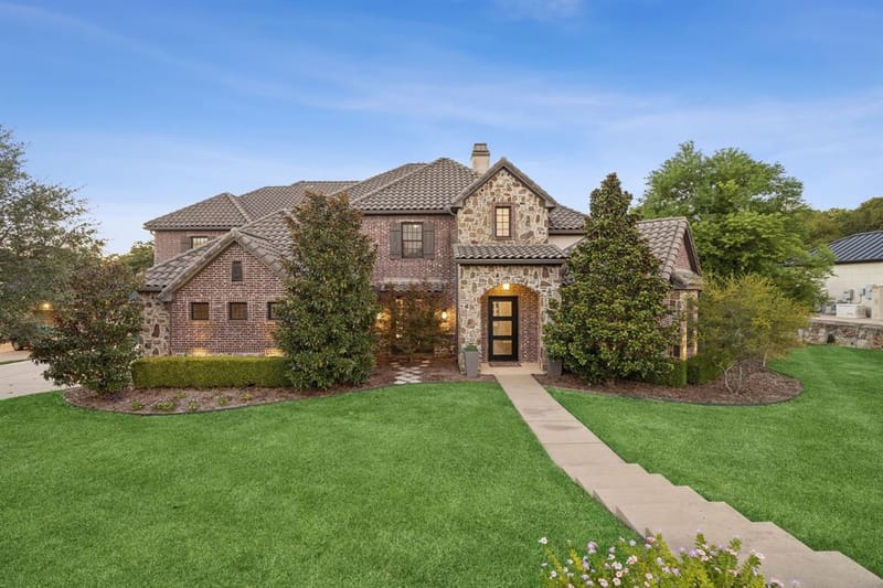 236 Summer Tanager Lane, Heath TX 75032
