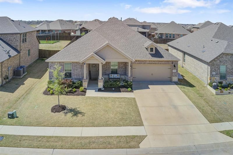 2809 Grizzly Road, Aubrey TX 76227