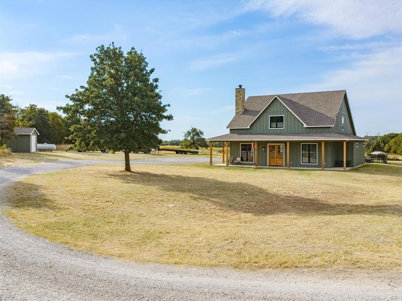 474 Legacy Lane, Bowie TX 76230 - Photo 3