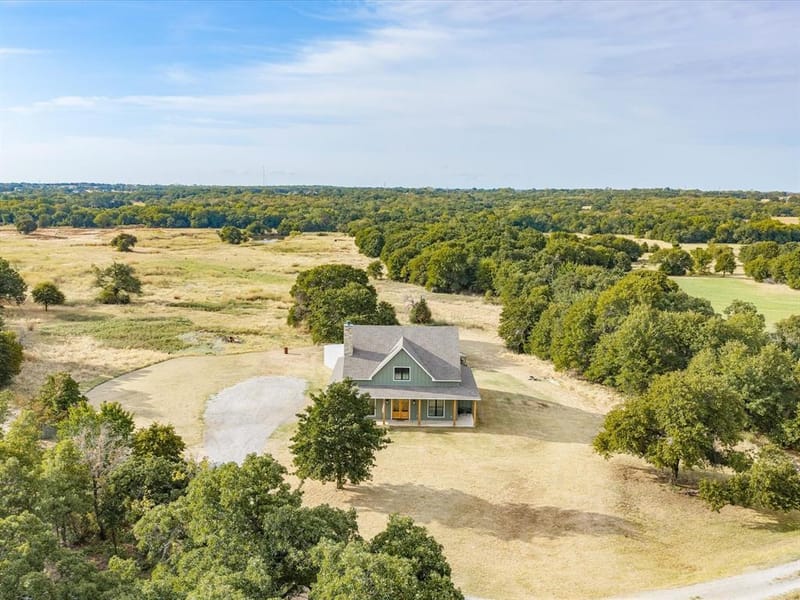 474 Legacy Lane, Bowie TX 76230 - Photo 37