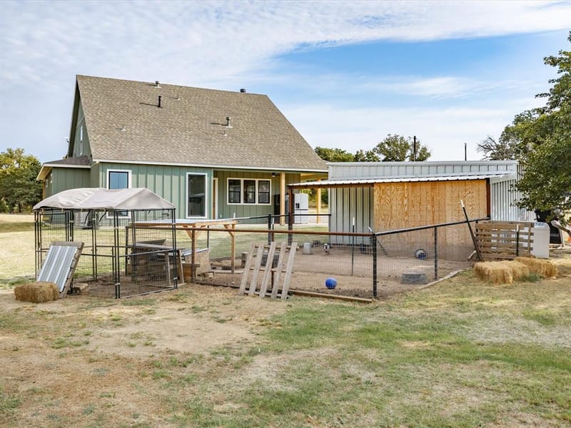 474 Legacy Lane, Bowie TX 76230 - Photo 40