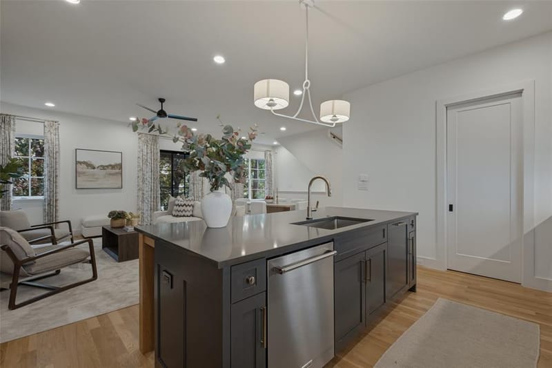 4222 Hawthorne Avenue # 102, Dallas TX 75219 - Photo 17